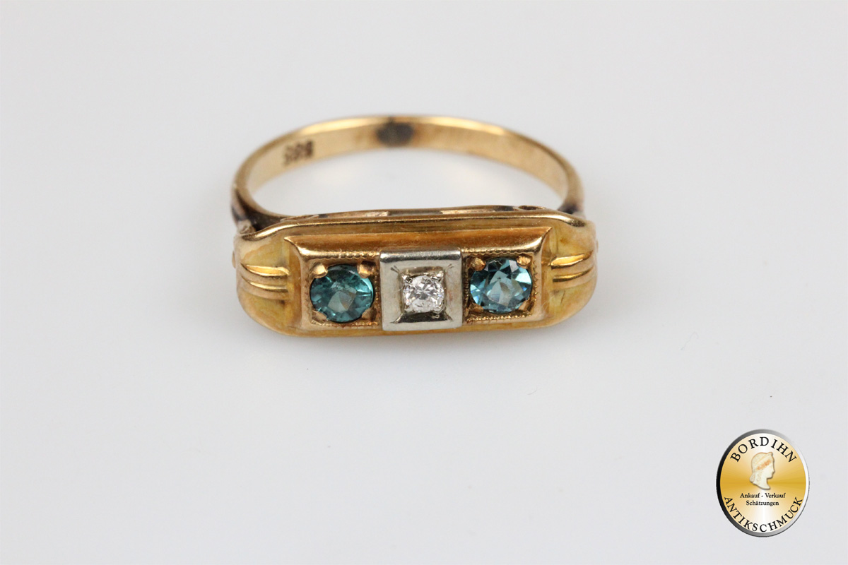 Ring; 14K  Art-Deco 1  Brillant, 2 Zirkone