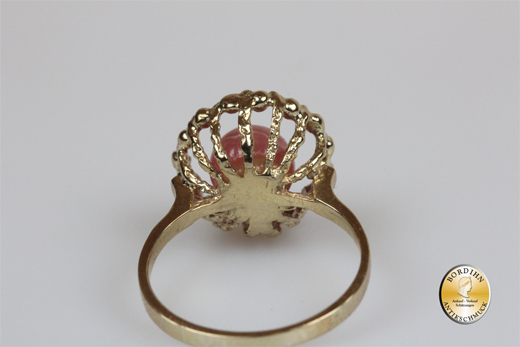 Ring; 8 Karat Gold, Rosenquarz
