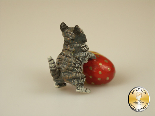 Wiener Bronze Katze mit Osterei Kunst Sammler Figur